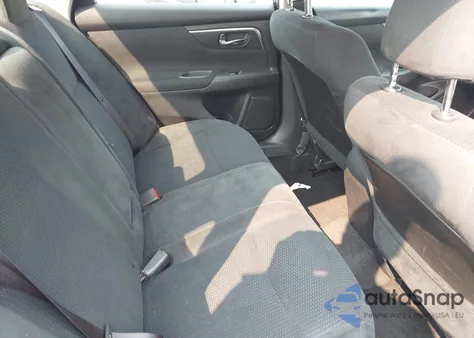 2015 Nissan Altima 2.5/2.5 S/2.5 Sl/2.5 Sv z USA, uszkodzony, nr VIN 1N4AL3APXFN309243